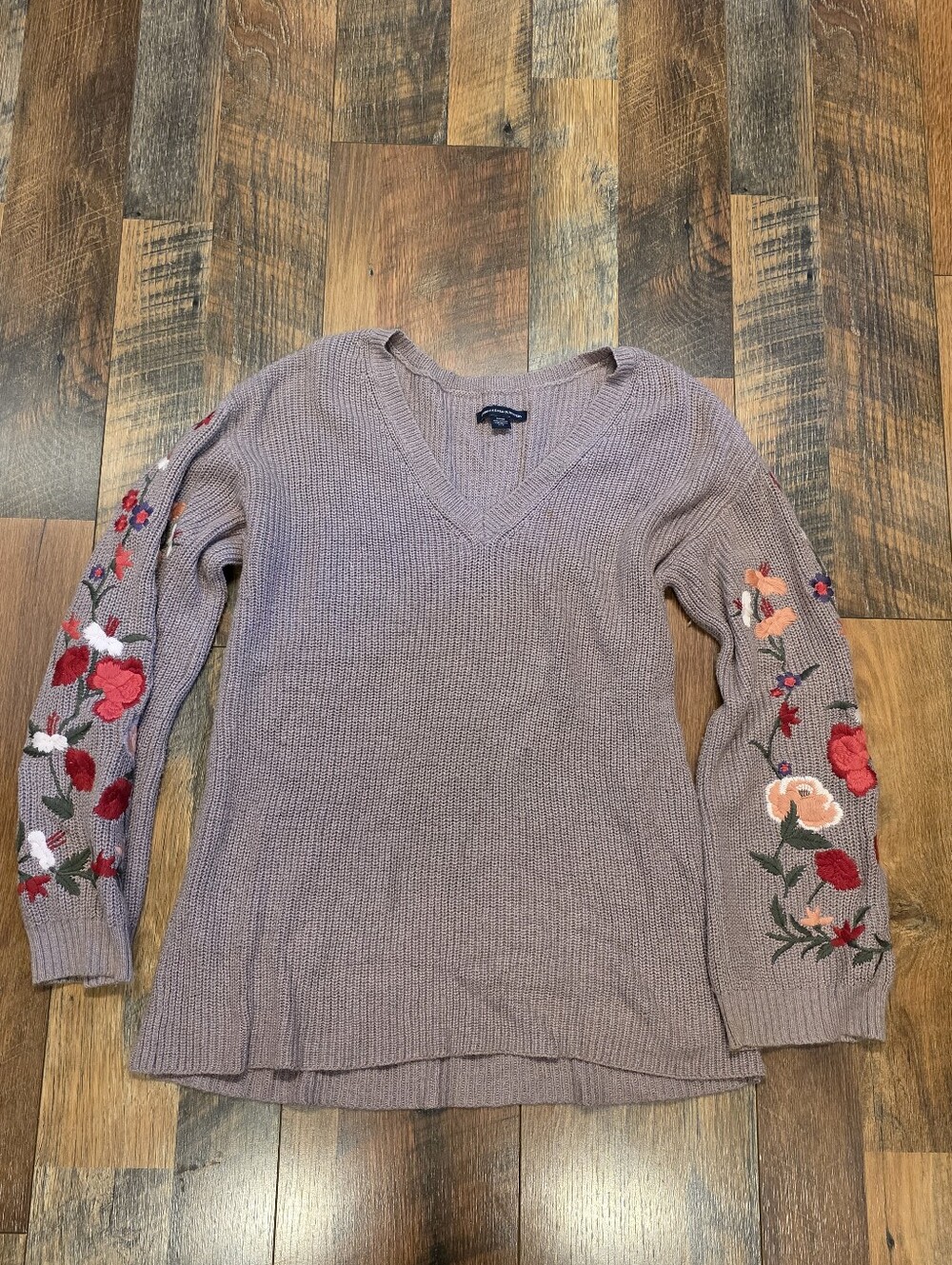 American Eagle Sweater w/ Embroidered Flowers